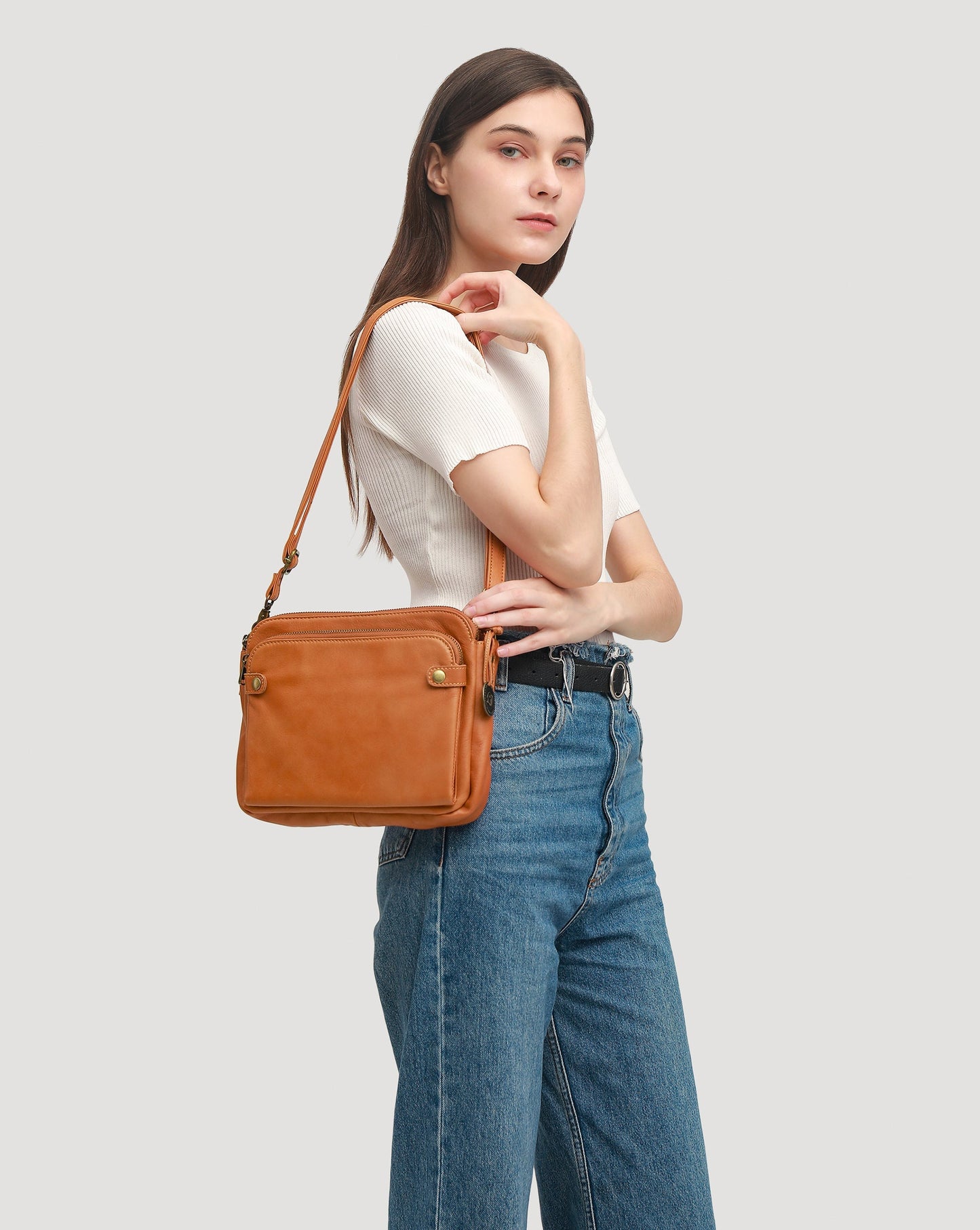 Sac Croisé Bali – Élégance artisanale en Cuir