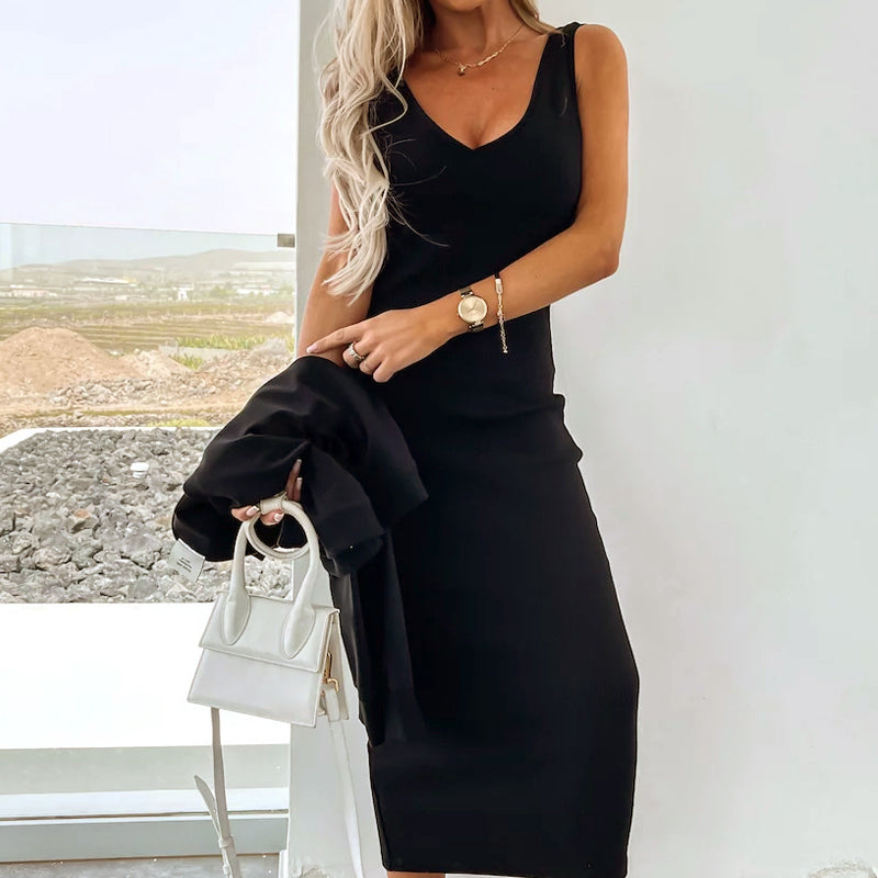 Ensemble 2 pièces pour femme: robe sans manches et pull à col en V