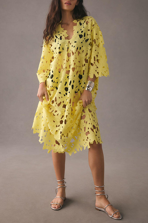 Robe Brise de Dentelle – Romantique & Délicate